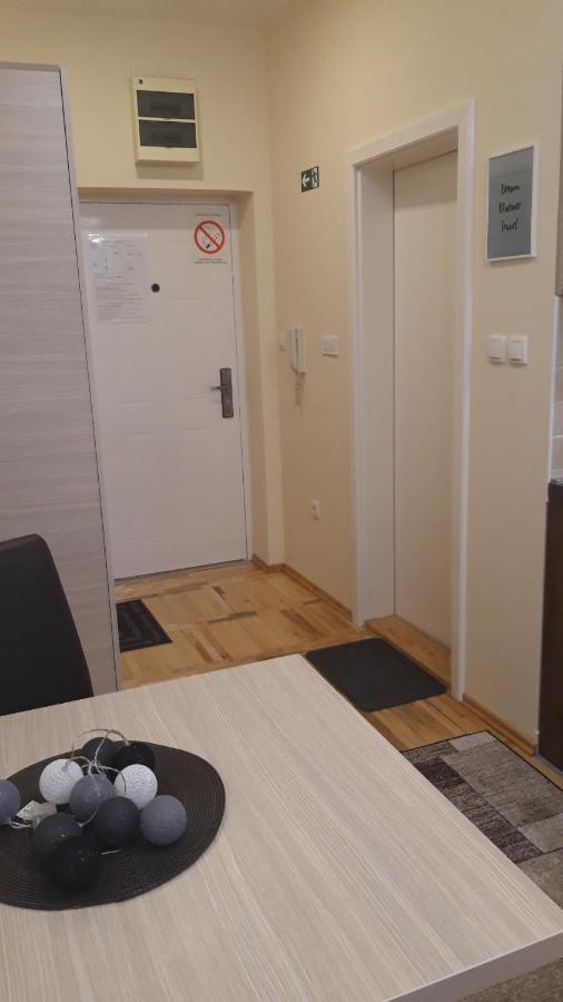 Apartman Studio Niki Subotica Exterior photo